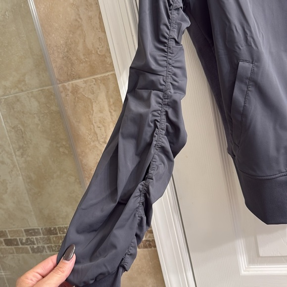 Fabletics jacket - Picture 4 of 5